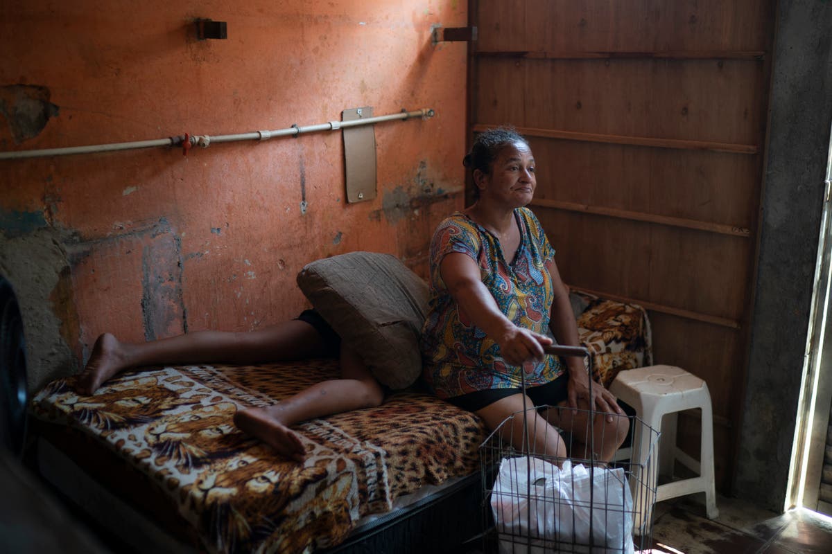  Many Brazilians disregard the pleas to stay at home
