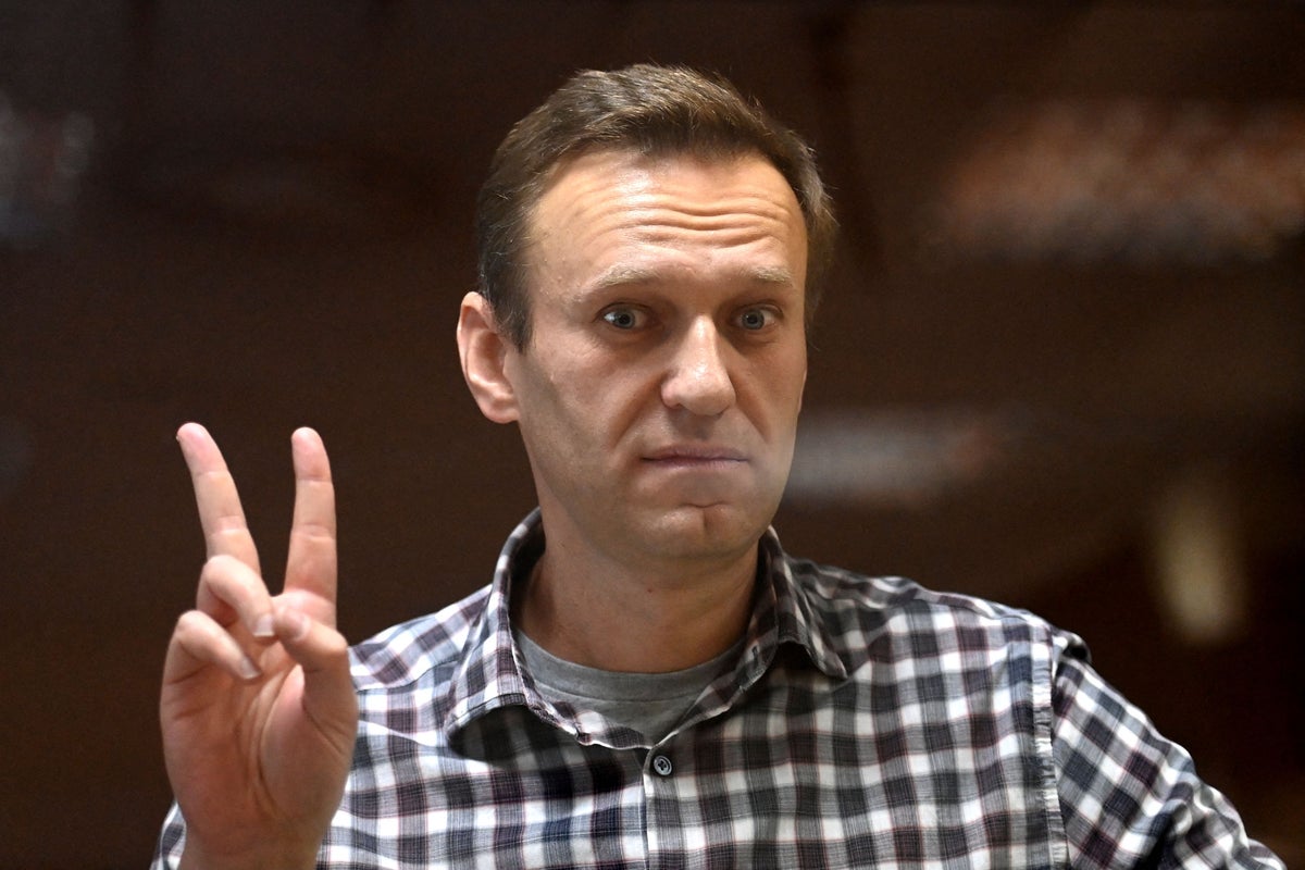 Kremlin jails elderly father of key Navalny associate, provoking ‘hostage’ claims