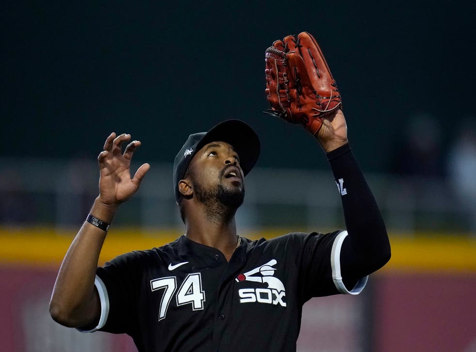 MEDIAS BLANCAS-ELOY JIMENEZ