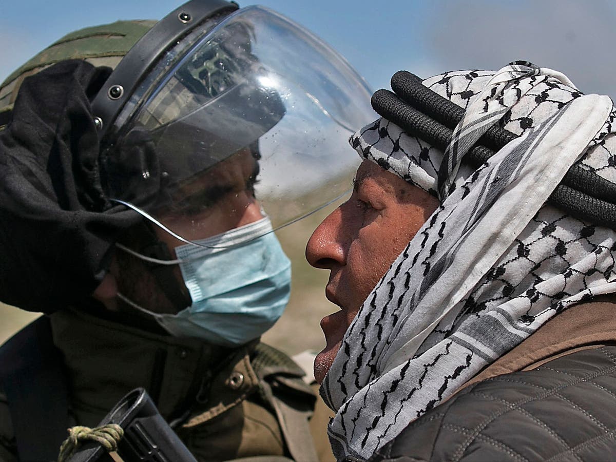 Distribution of GCSE textbooks on Israeli-Palestinian conflict paused over ‘dangerously misleading’ claim