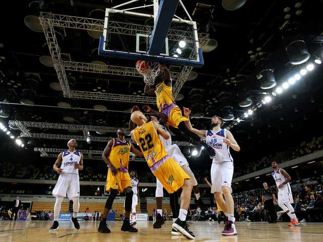 Ladarius Tabb of London Lions dunks against London City Royals in a BBL game