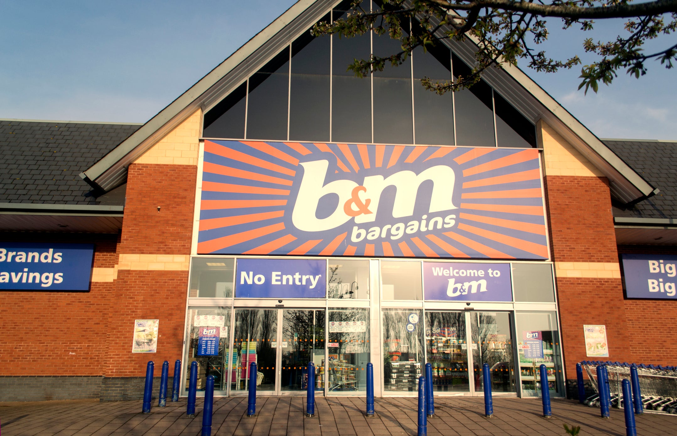 b&m bargains chairs