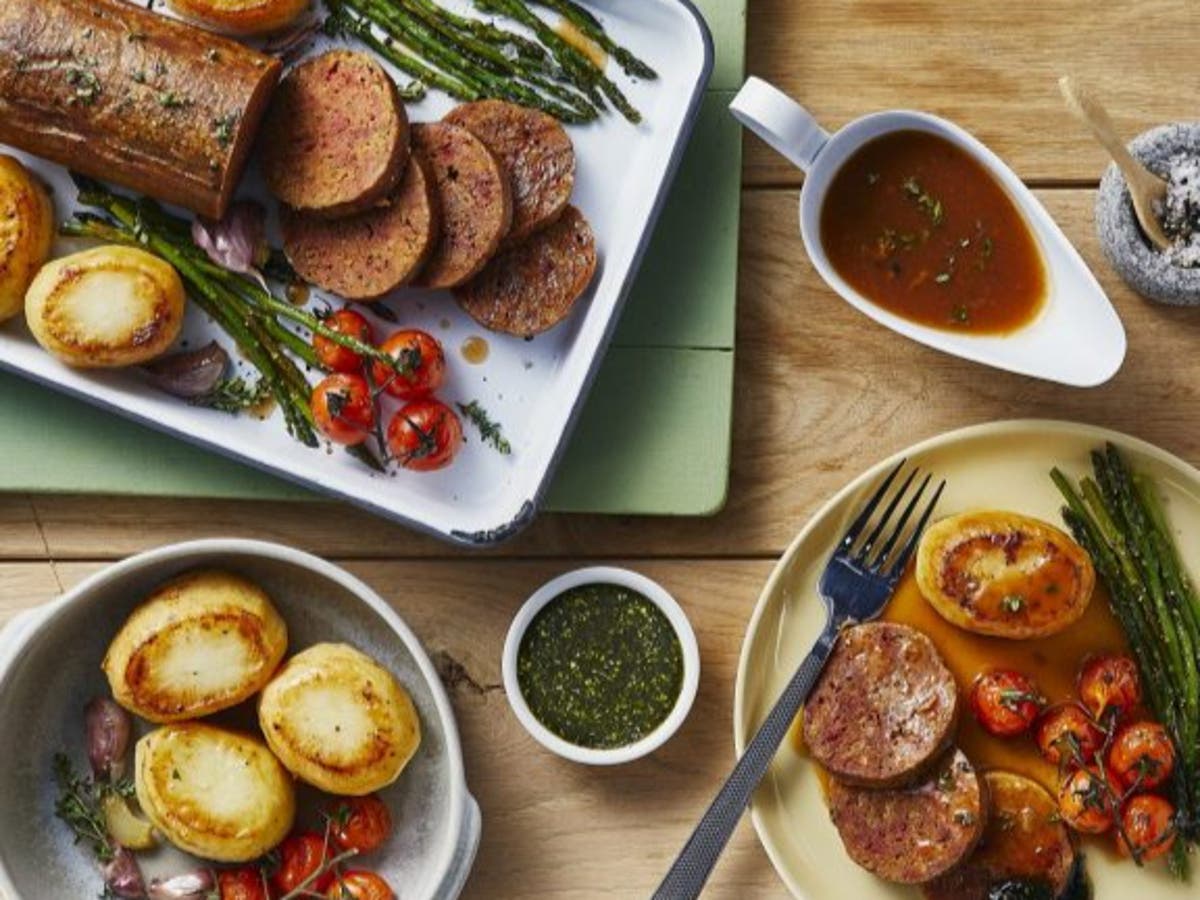 Vegetarian Easter recipes: Seitan roast with fondant potatoes and lemon thyme gravy