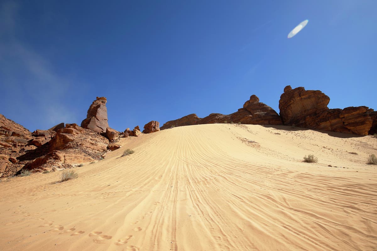Extreme E: Watch Desert X Prix semi-finals live