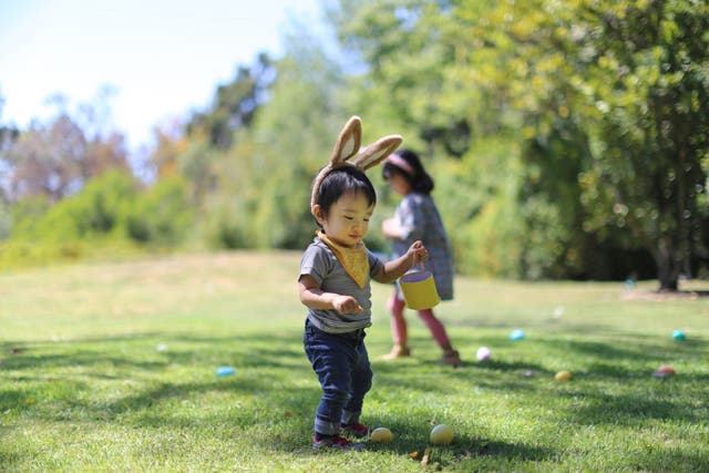 kids doing an Easter egg hunt