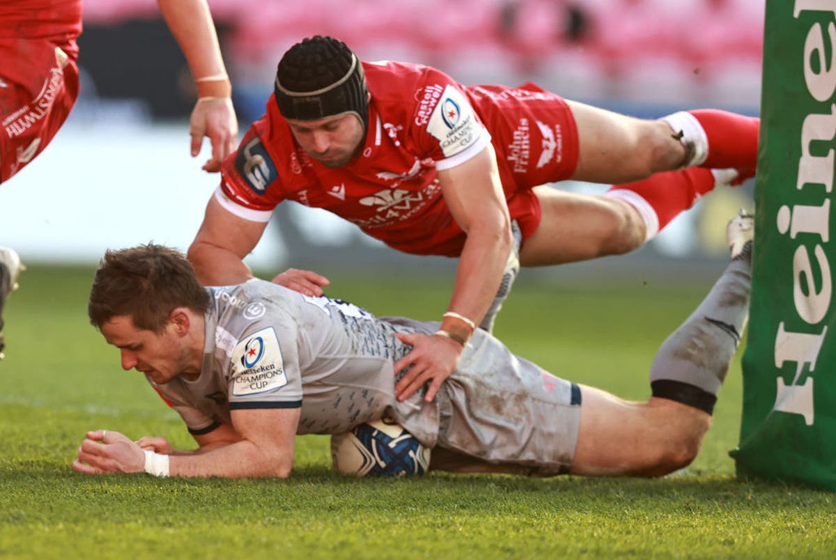 Sale smash Scarlets as AJ MacGinty breaks Charlie Hodgson record