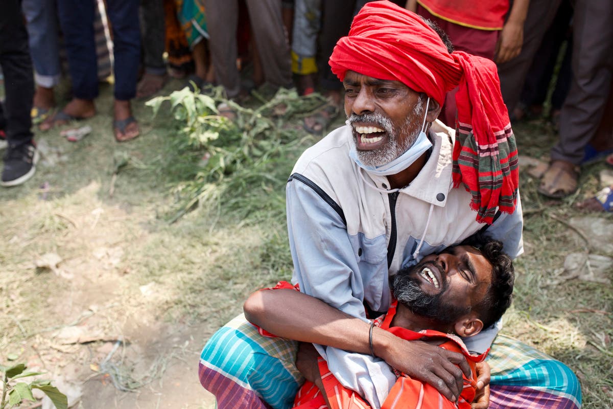 Ferry sinks after colliding in Bangladesh; at least 25 dead