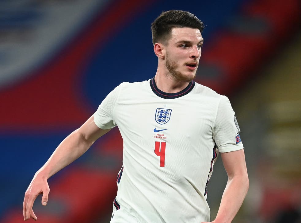 Declan Rice injury: England and West Ham midfielder sweating over knee injury ahead of Euros | The Independent