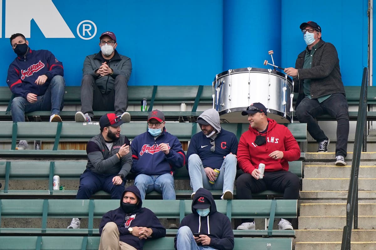 Pinch-pounder: Black Keys drummer fills in at Indians opener