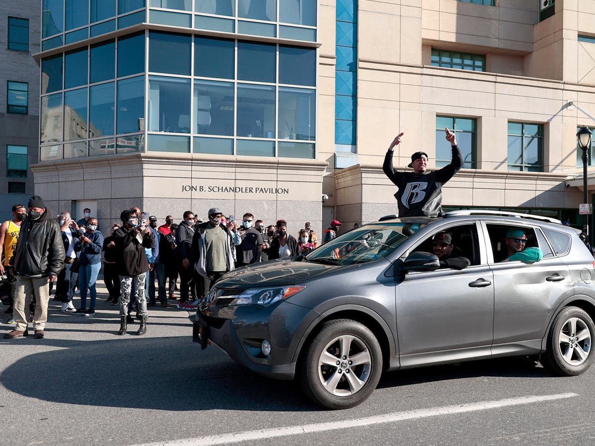 DMX: Rapper&rsquo;s children and fianc&eacute;e among those attending prayer vigil outside hospital