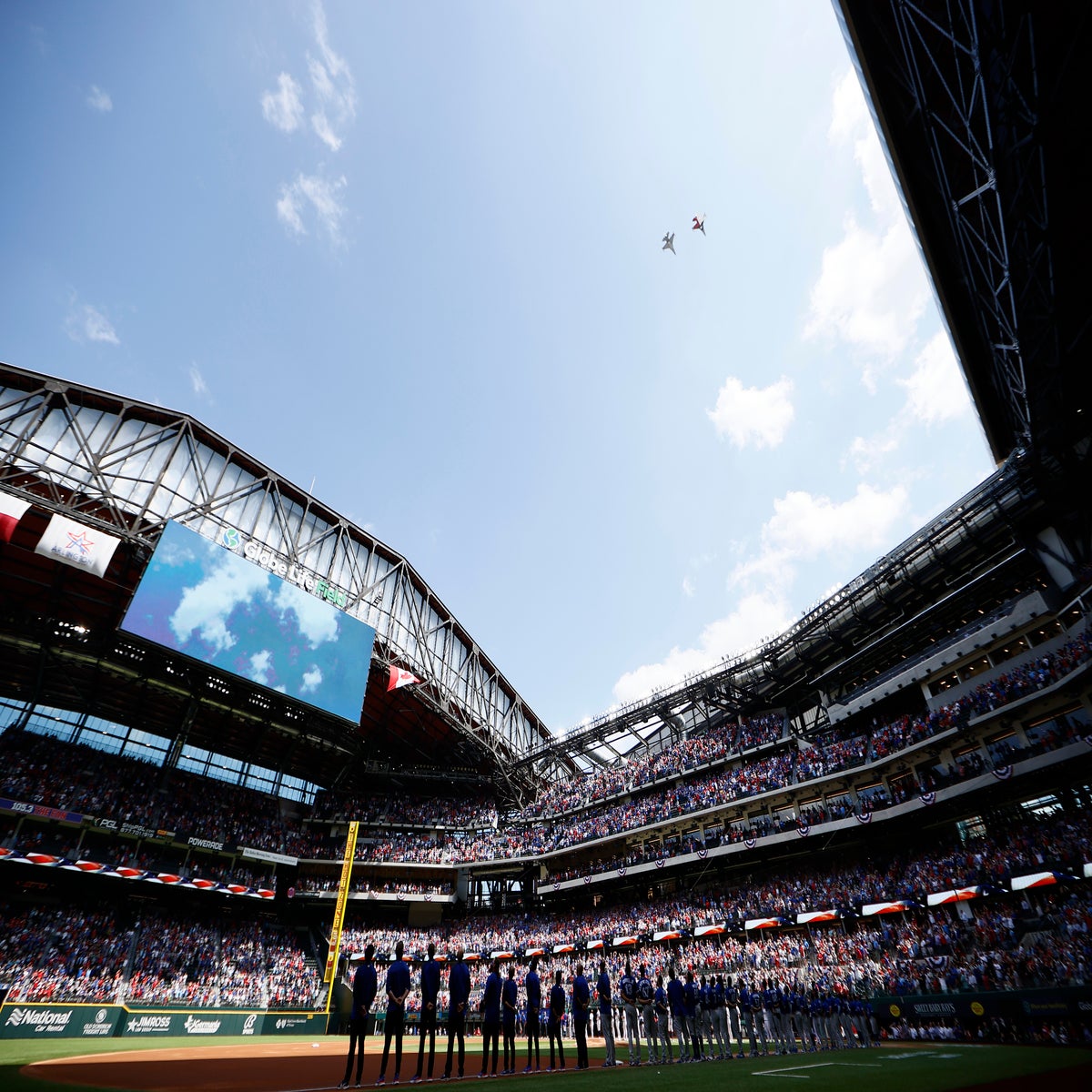 Abbott boycotts Rangers Opening Day - Lone Star Ball