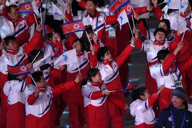 <p>La decisión fue tomada por el Comité Olímpico Nacional de Corea del Norte en una reunión el 25 de marzo para proteger a los atletas de la “crisis de salud pública mundial causada por COVID-19”, dijo un comunicado</p>