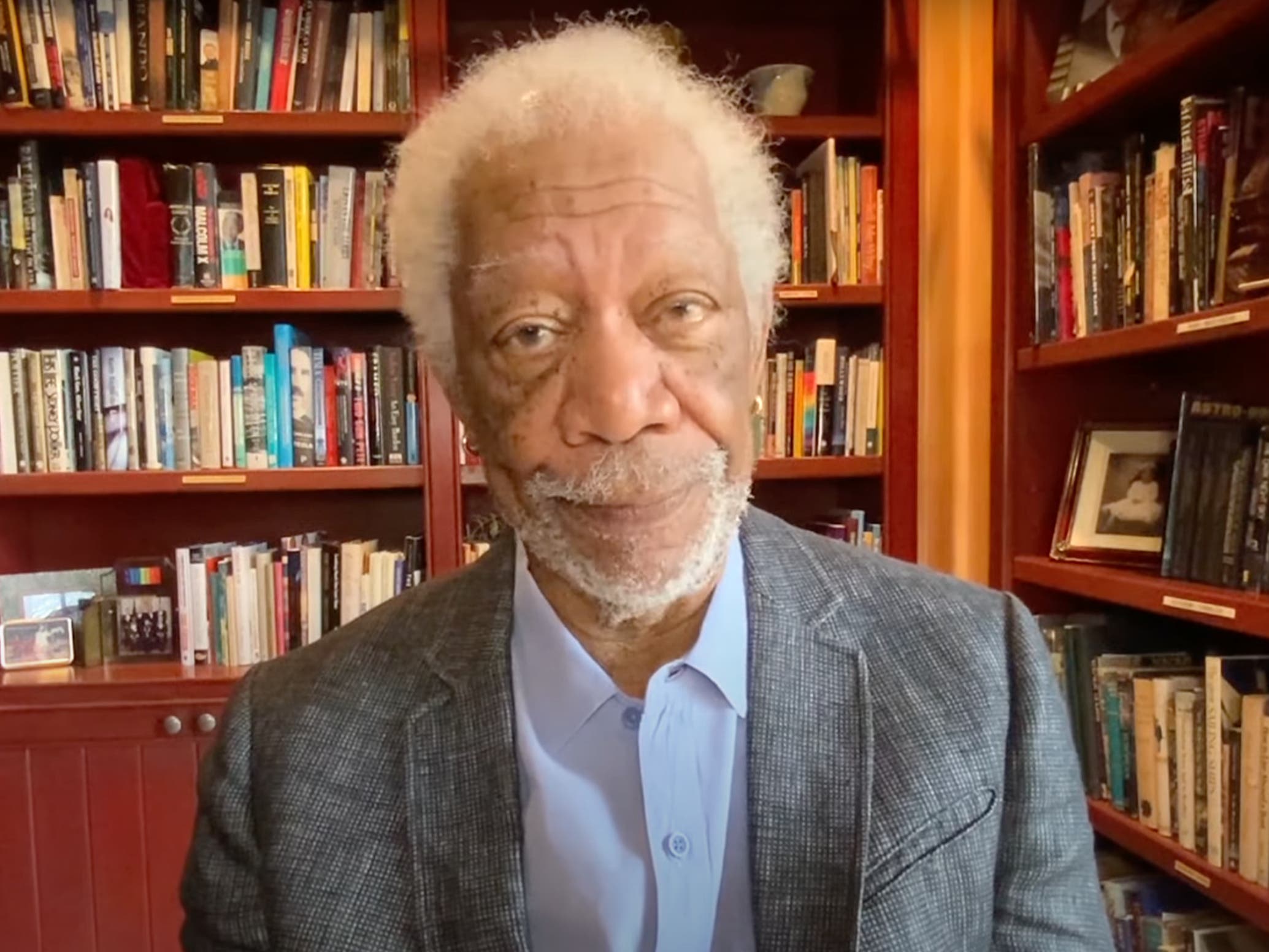 Morgan Freeman appears in Covid vaccine PSA: 'If you trust me, you'll get the vaccine' - Vimarsana News