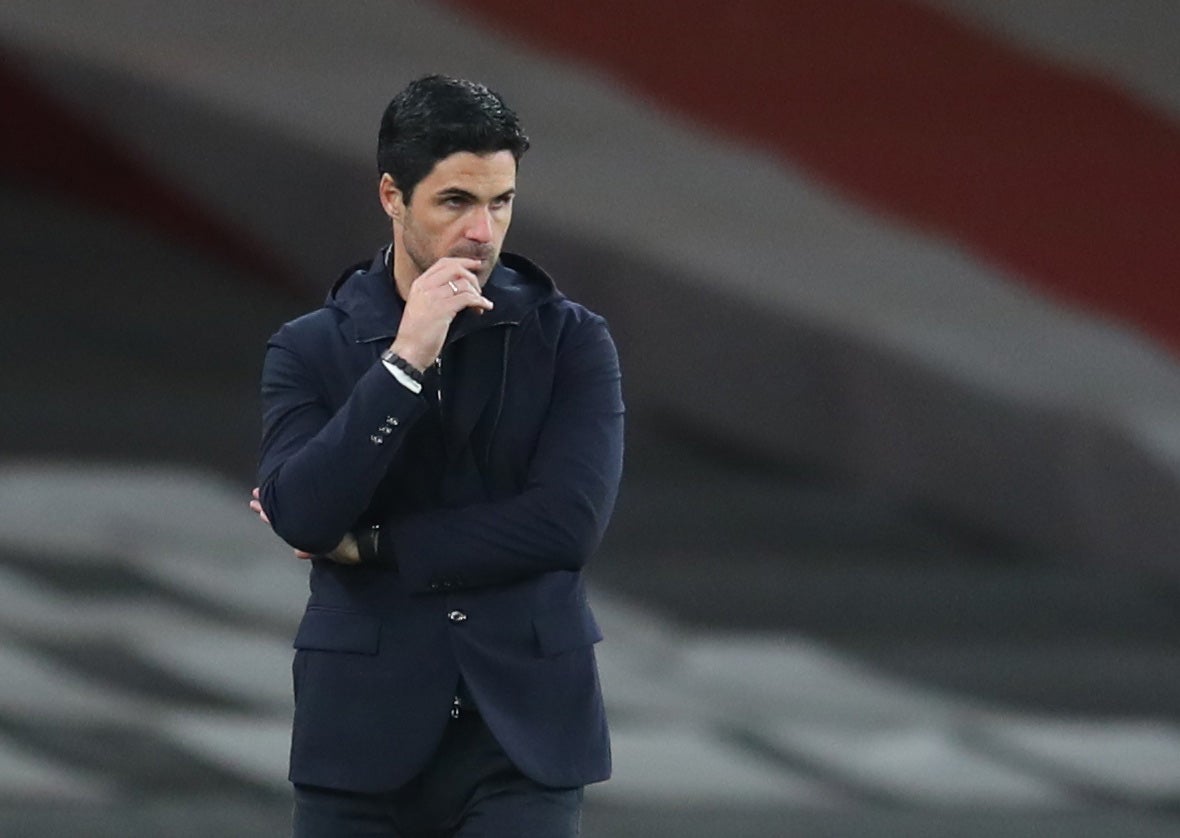 Mikel Arteta watches Arsenal suffer against Liverpool