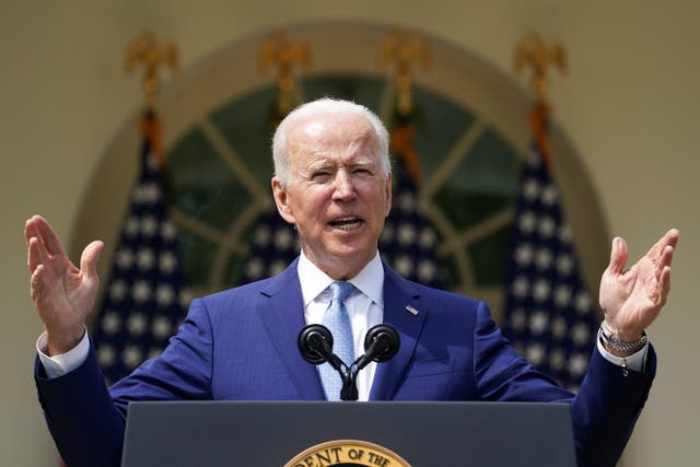 <p>El presidente estadounidense Joe Biden habla mientras anuncia acciones ejecutivas sobre la prevención de la violencia armada en el Rose Garden de la Casa Blanca en Washington, EE. UU., 8 de abril de 2021. </p>