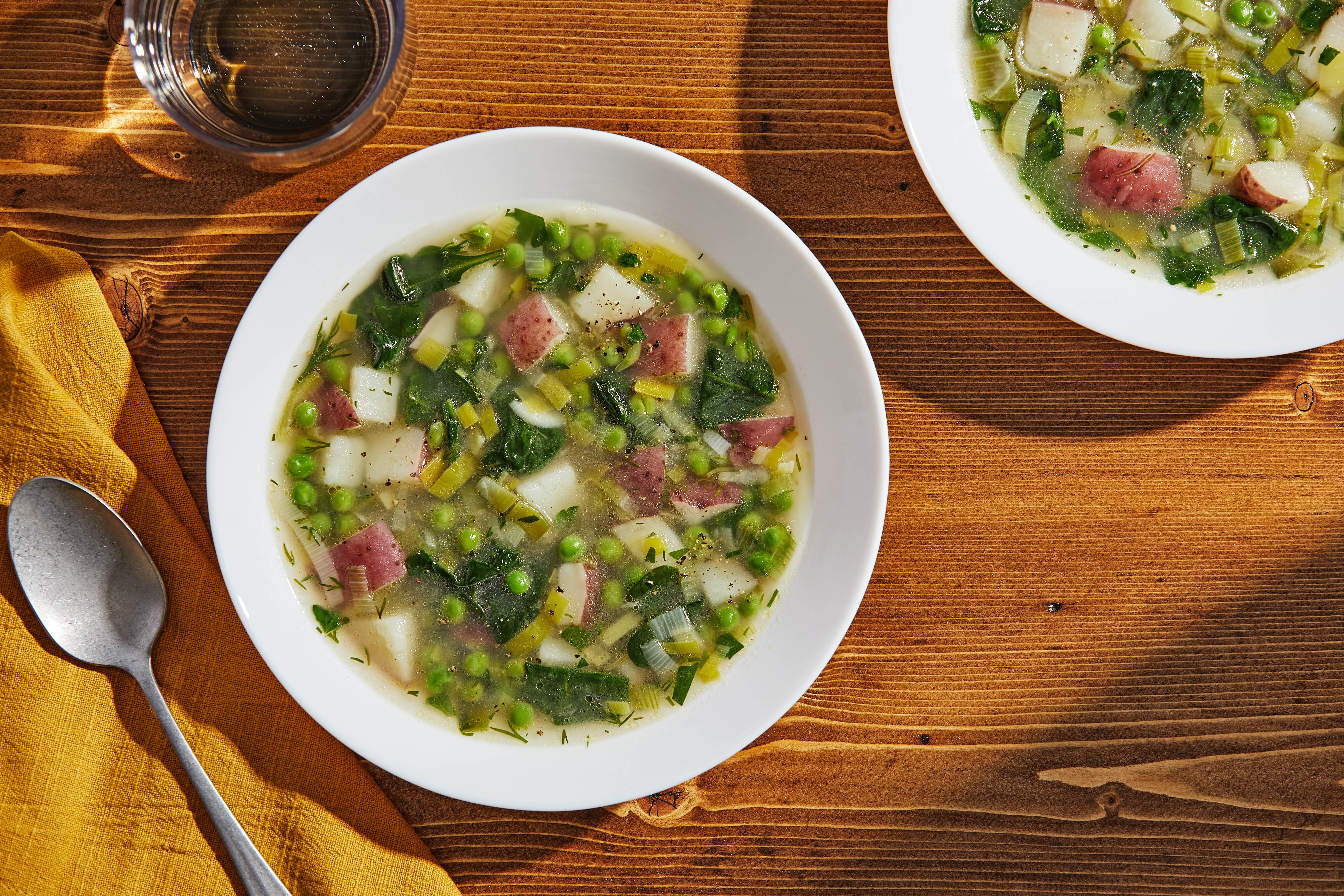 This recipe has such a garden-to-plate vibe, it’s basically the soup version of a salad