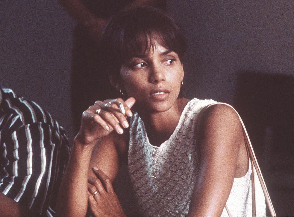 Halle Berry në Topin e Përbindëshit