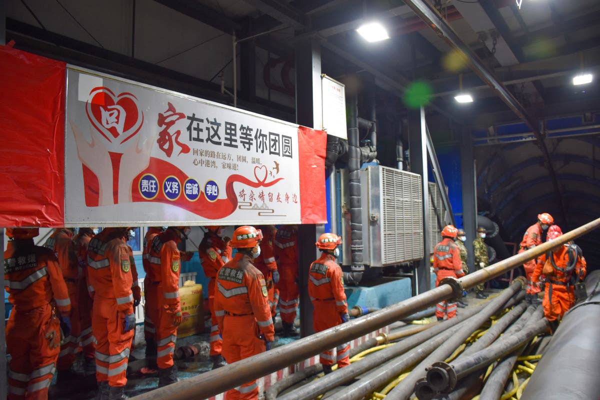 21 Chinese coal miners trapped underground by flood | The ...