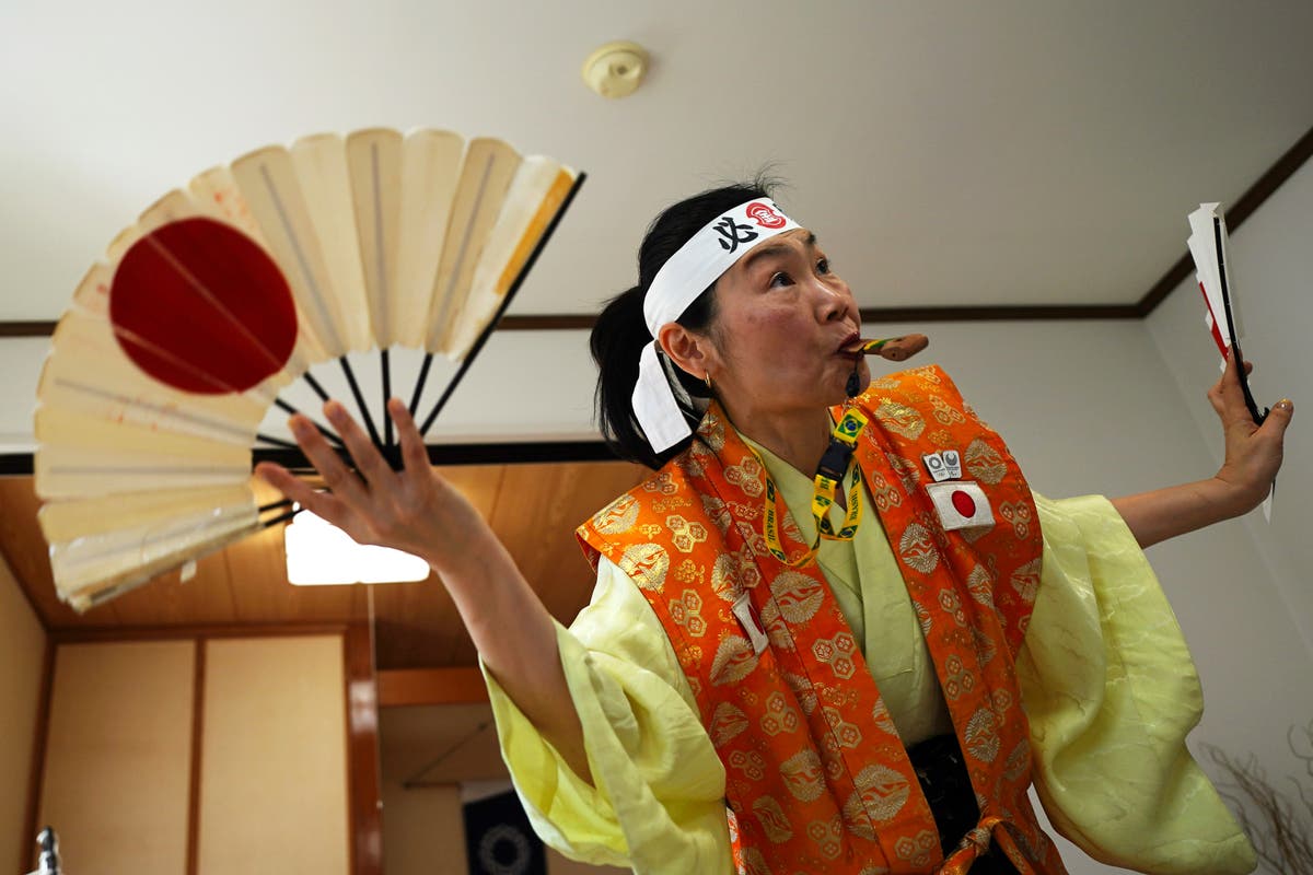 Super Fan prepares for Tokyo Olympics without foreign fans Super Fan prepares for Tokyo Olympics without foreign fans