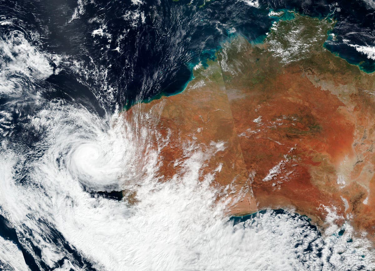 homes destroyed as powerful cyclone seroja makes landfall homes destroyed as powerful cyclone seroja makes landfall