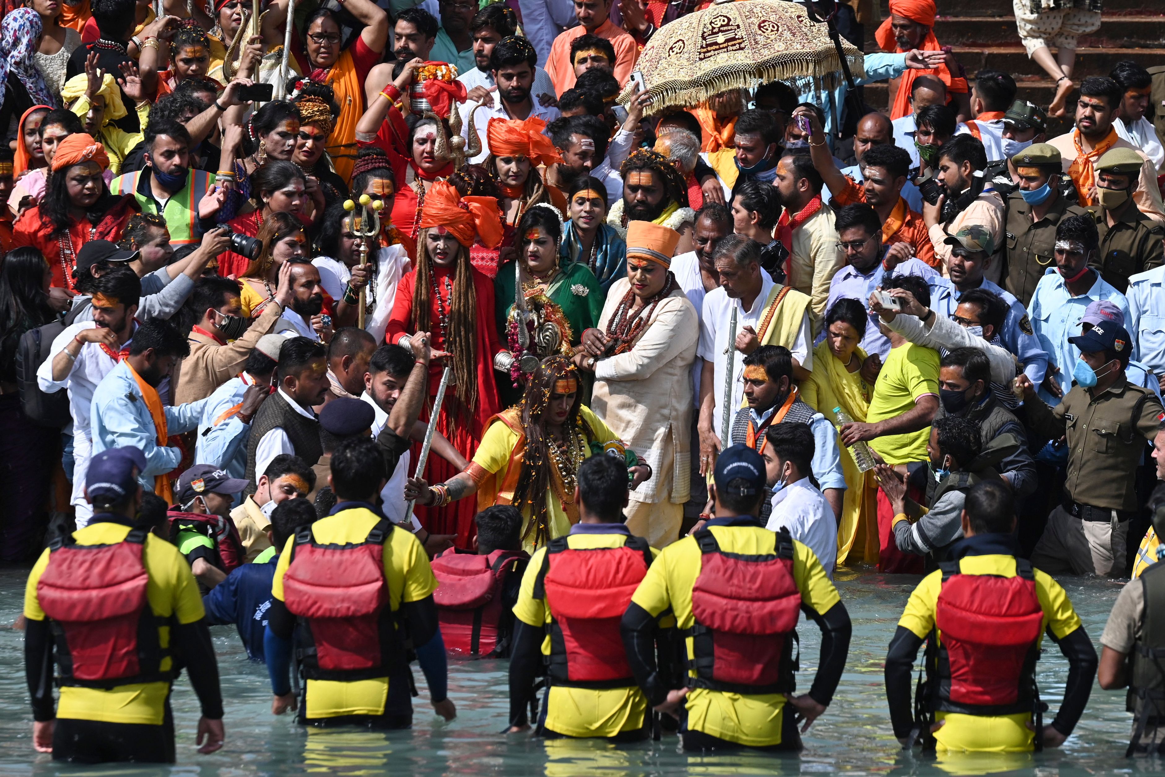 Different Hindu organisations from all over the country come to take a holy dip in the Ganges which holds special significance in the religion
