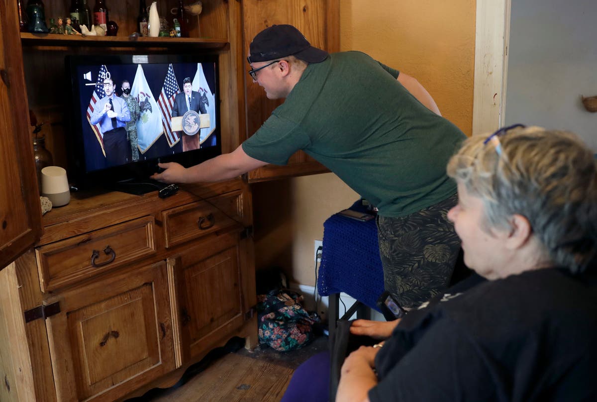 Nielsen, networks clash on stats showing fewer viewers