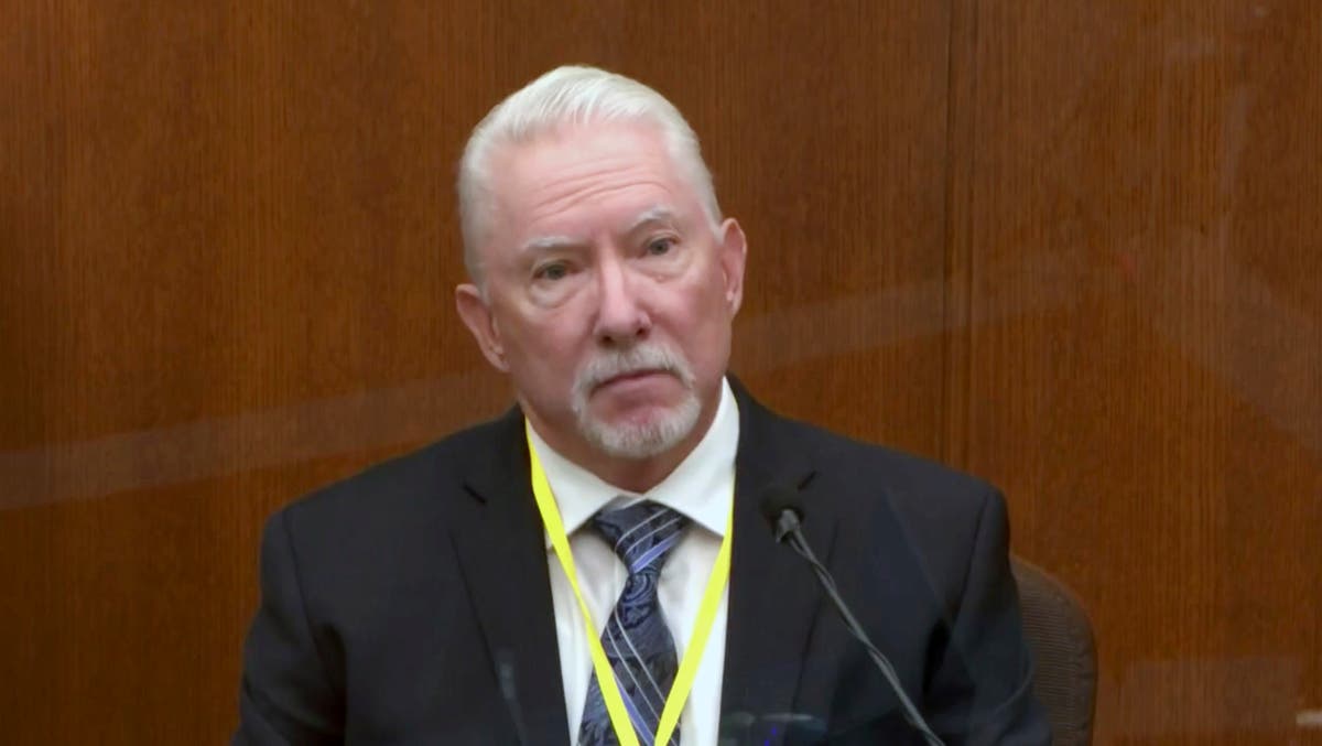 Expert: Ex-cop justified in pinning George Floyd to pavement