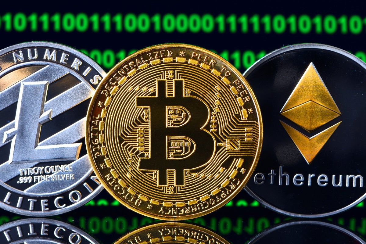 Crypto market overtakes most valuable company as bitcoin price surge lets  it overtake Apple | The Independent