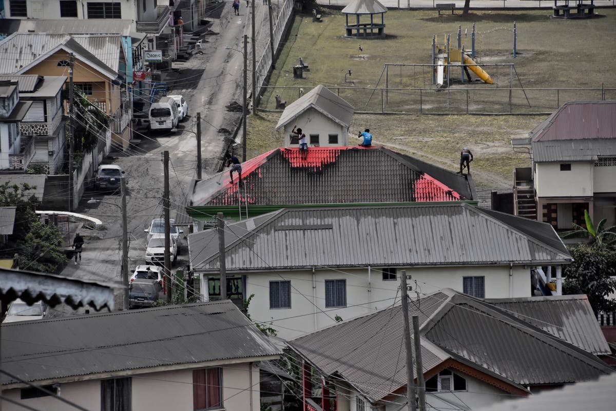 Humanitarian crisis feared in St. Vincent amid eruptions