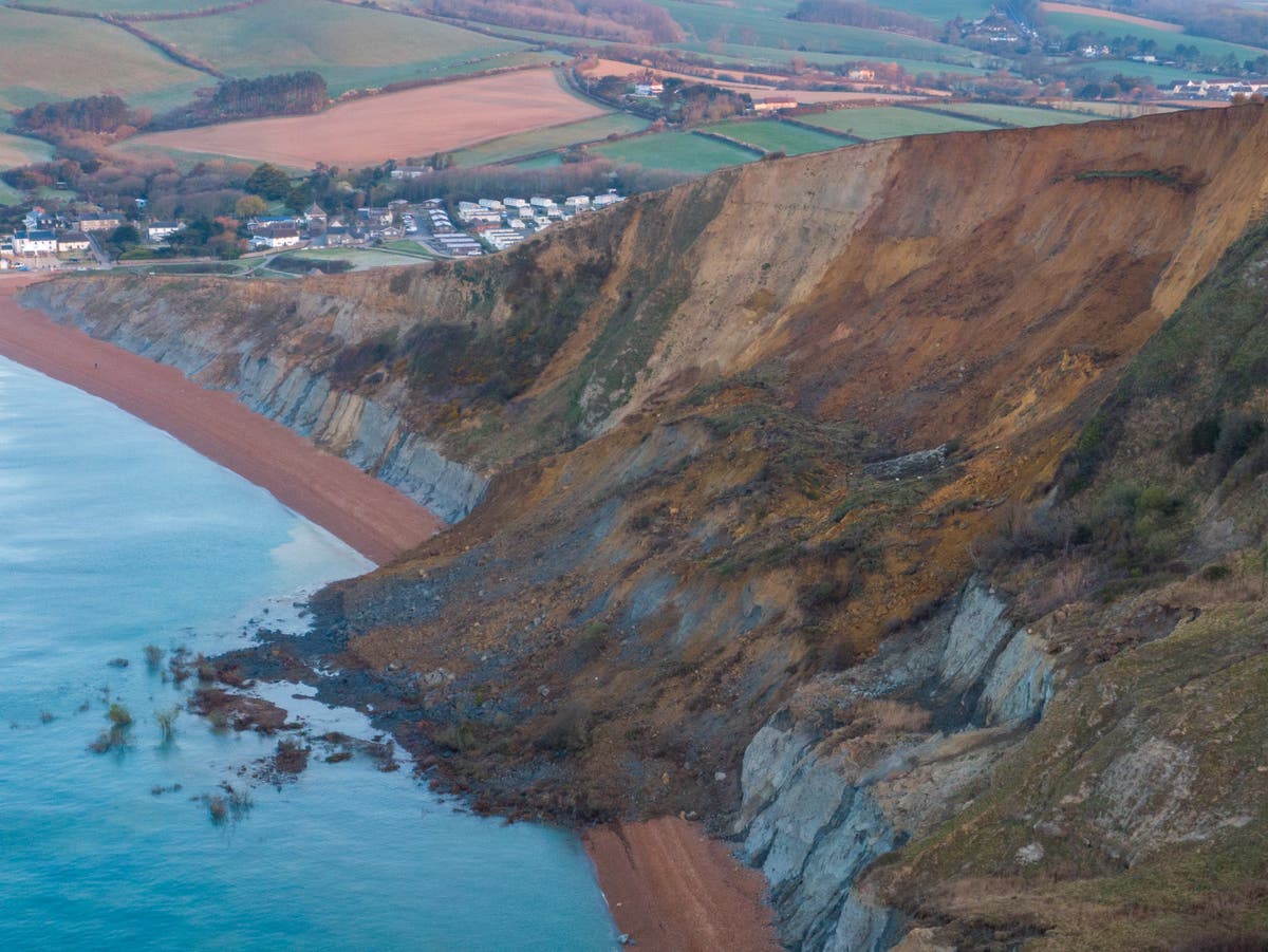 Huge Jurassic Coast rockfall covers beach with boulders