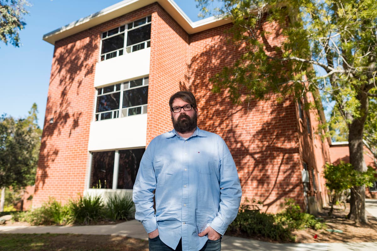 Shy podcaster helped police crack California cold case