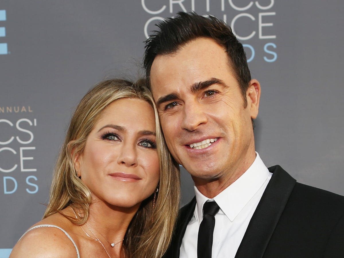 Justin Theroux shows support for Jennifer Aniston after she reveals fertility struggles