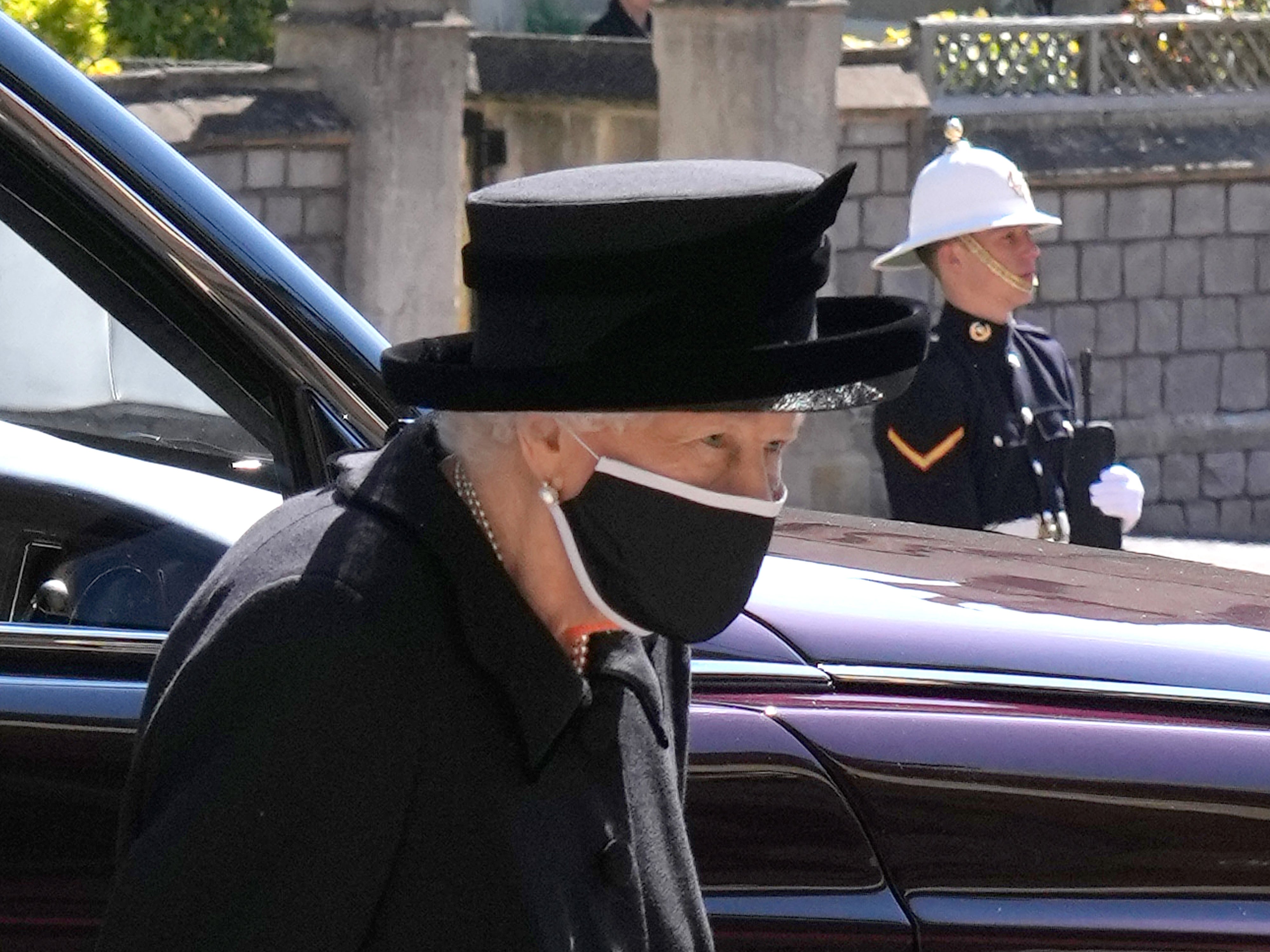 The Queen outside St George’s Chapel