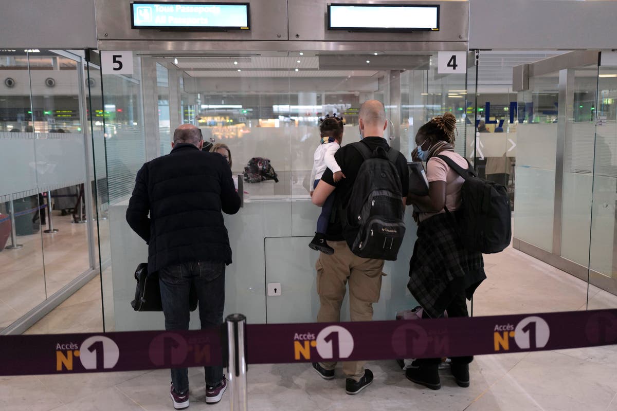 France restricting travel from 4 countries to curb variants France restricting travel from 4 countries to curb variants