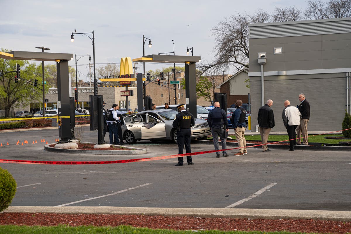 Shooting at Chicago McDonalds drivethrough kills sevenyearold girl and seriously injures