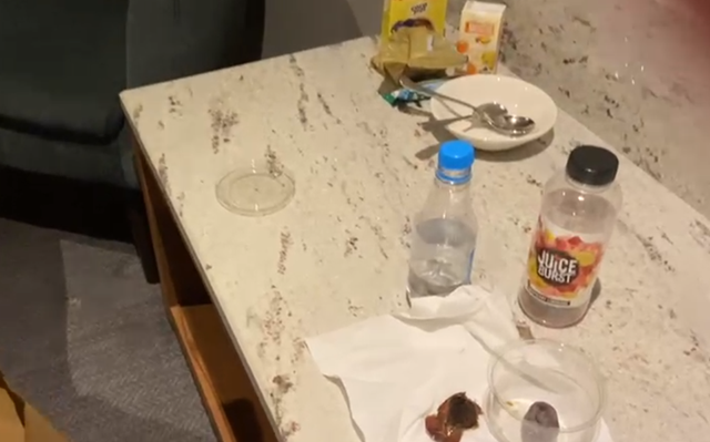 <p>One hotel resident, who is observing Ramadan, was provided with dates to break his fast in the evening and discovered an insect in one of them</p>