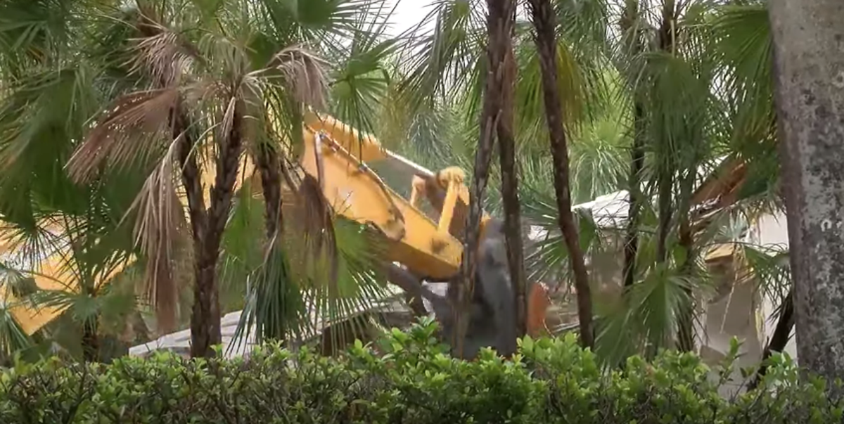 Jeffrey Epstein&rsquo;s Palm Beach mansion demolished by new owner