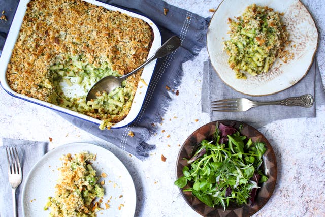 <p>Piping hot – and green – mac’n’cheese fresh out of the oven is a sight to behold</p>