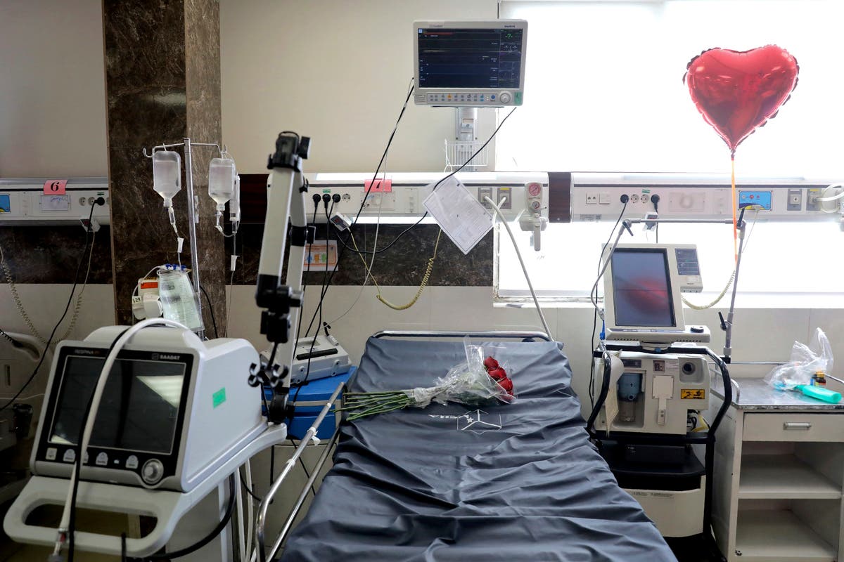 Sanctions-battered Iran, weary of pandemic, faces worst wave