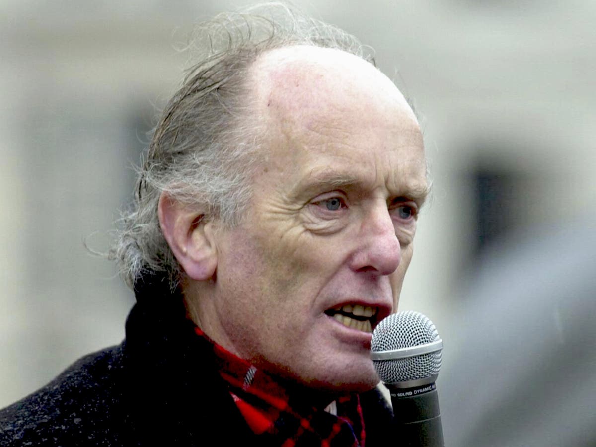 Ian&nbsp;Gibson: Cancer expert and Labour MP who challenged Tony Blair
