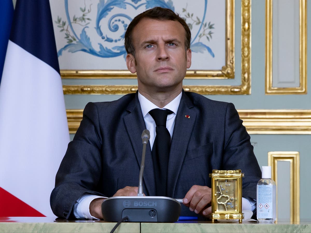 Macron silenced to make way for Putin in awkward technical glitch at Biden&rsquo;s climate summit 
