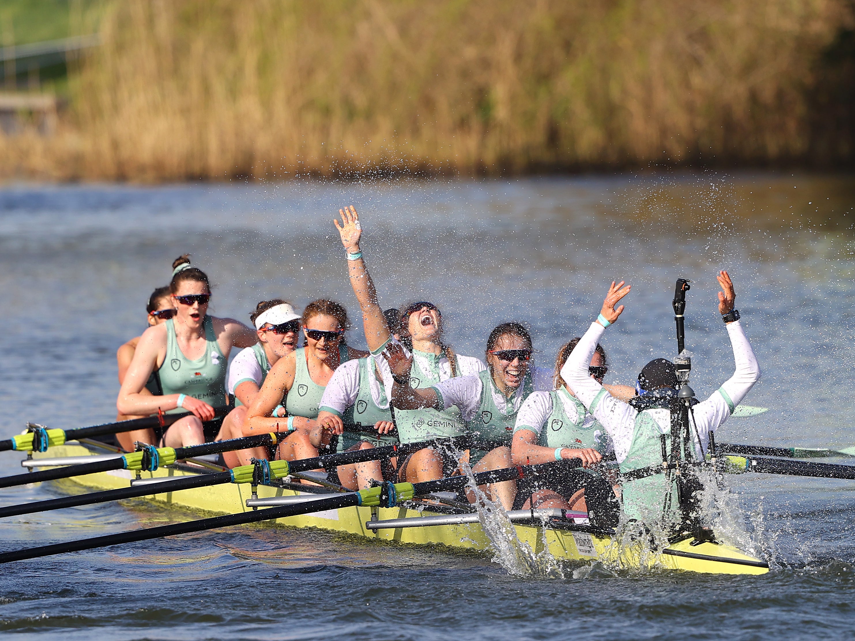 Cambridge celebrate winning the 2021 Women’s Boat Race