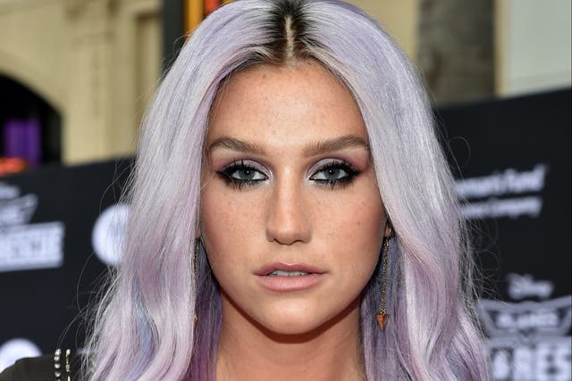 Singer Kesha