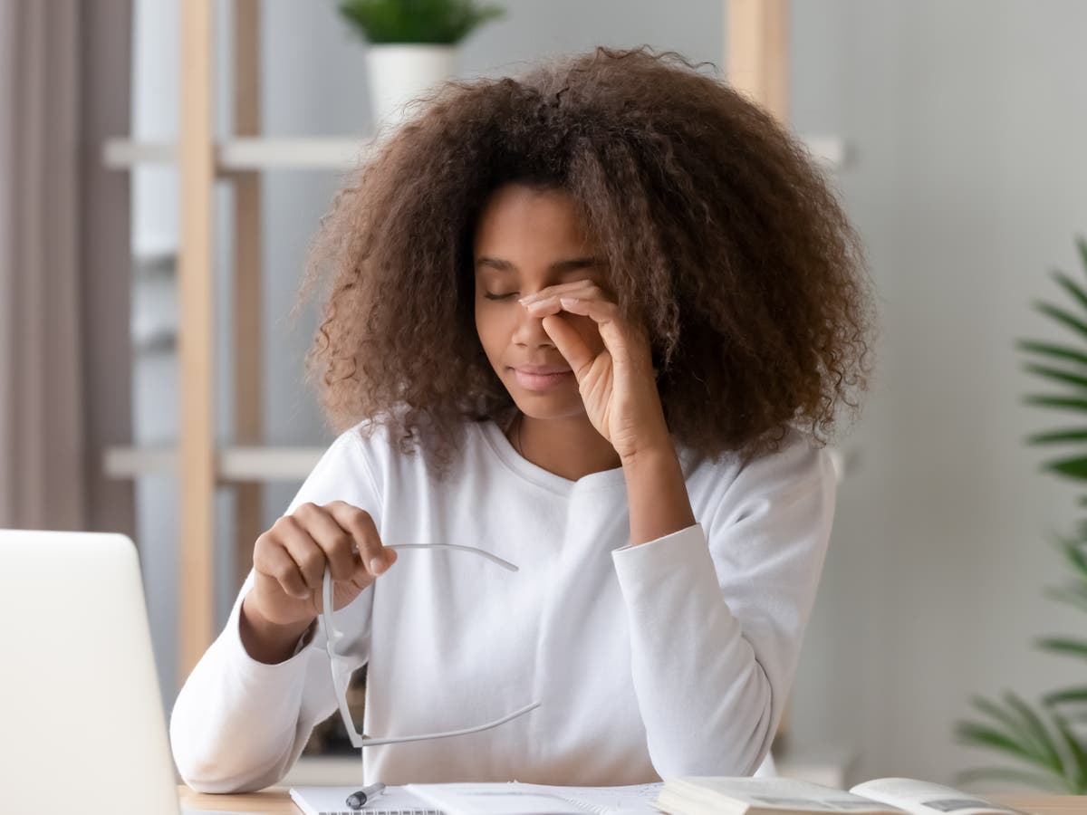 Suffering from dry eyes at work and home? Try Systane&reg; COMPLETE for soothing relief