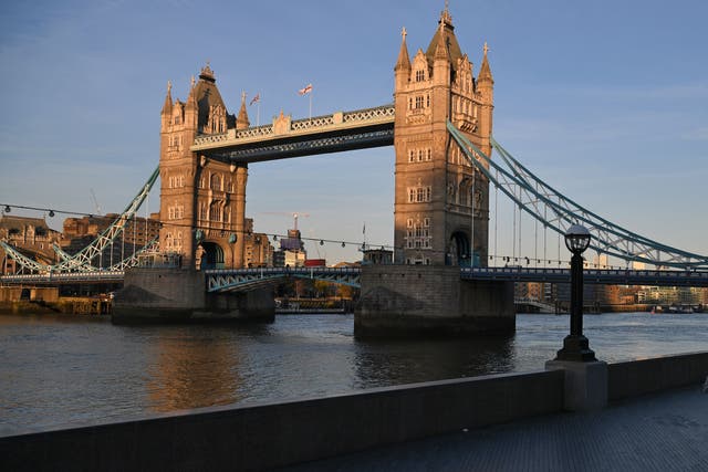 <p>Police are investigating what happened after the boy got off the bus near Tower Bridge</p>