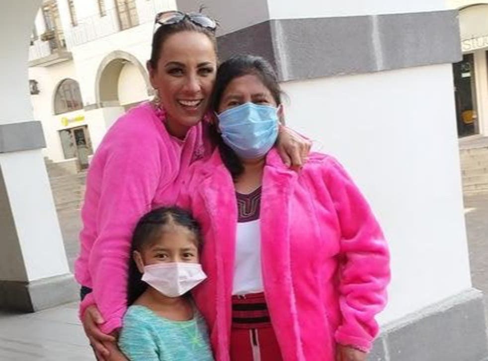 <p>La tierna acción de Duval generó aplausos entre los usuarios quienes agradecieron y reconocieron a la actriz por su noble acto.</p>