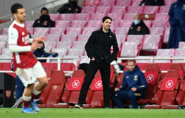Mikel Arteta watches on from the touchline