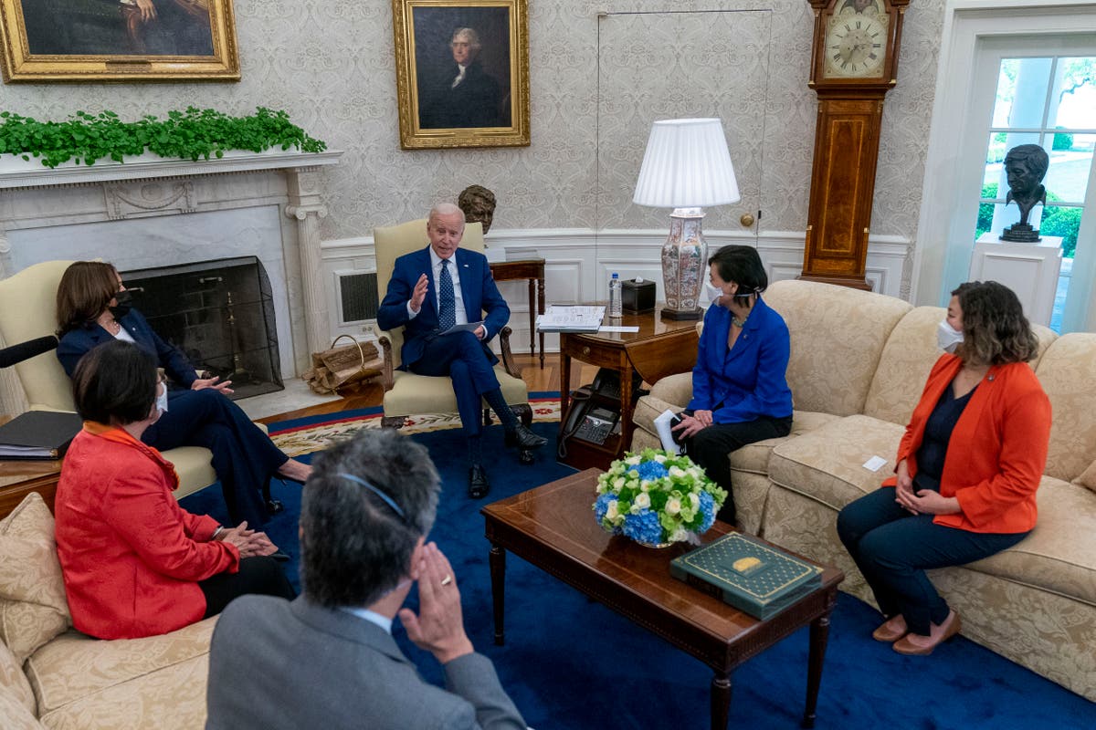 Chocolate chip diplomacy: Biden courts Congress with gusto Chocolate chip diplomacy: Biden courts Congress with gusto