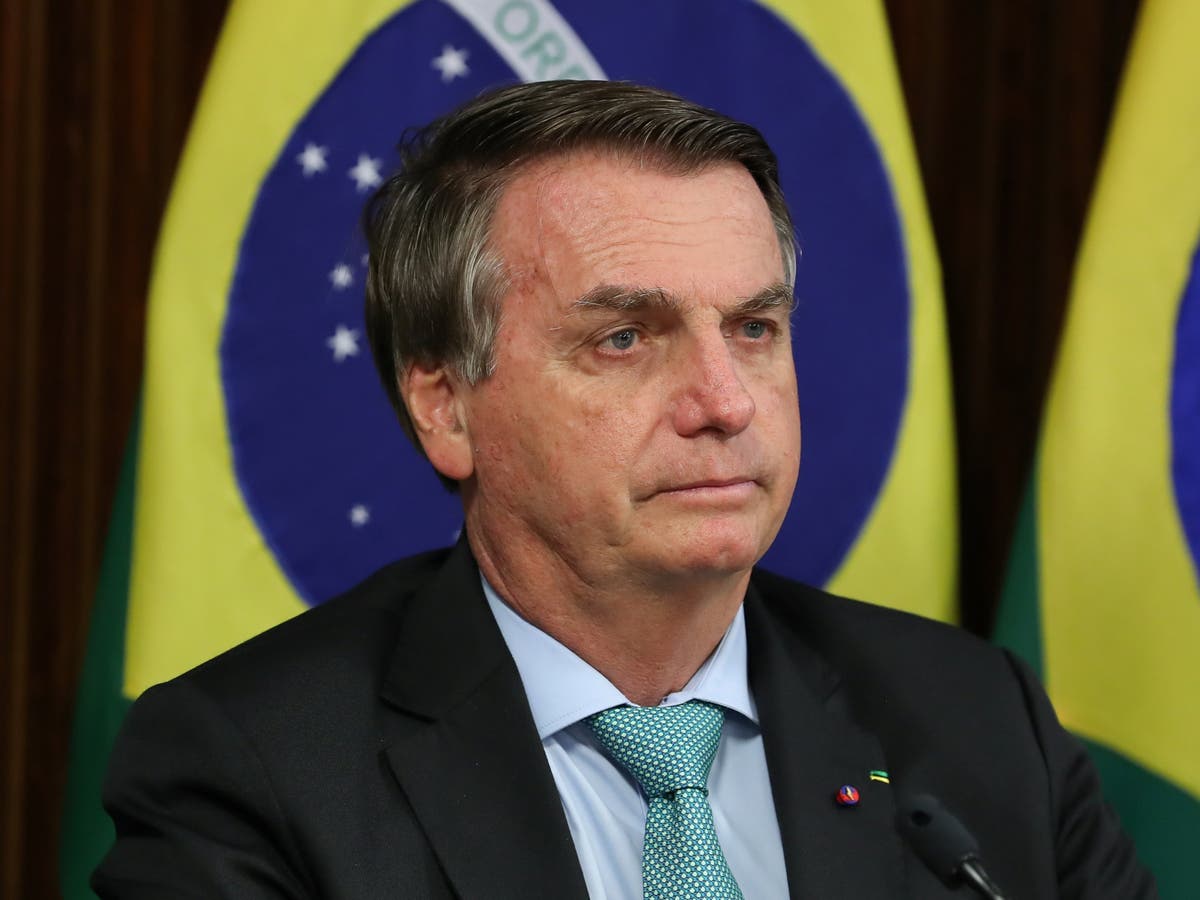 Brazil’s Bolsonaro says military would follow his orders to take the streets Brazil’s Bolsonaro says military would follow his orders to take the streets