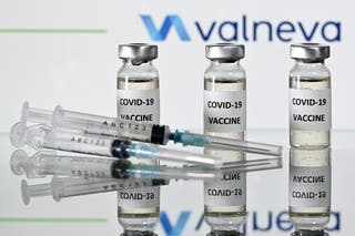 Volunteers needed for trial of new Covid vaccine in Scotland | The